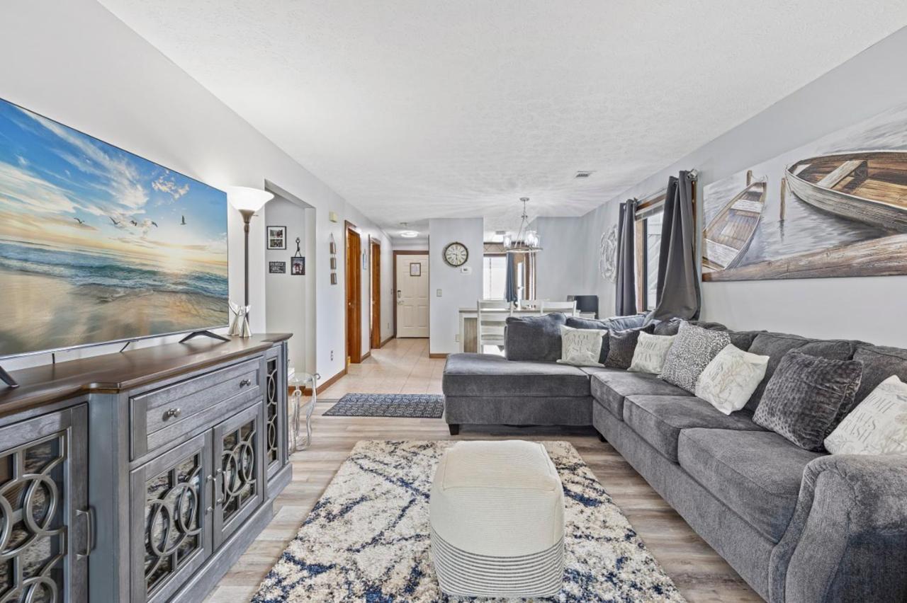 Spacious Modern Condo - 1St Floor - One Block To The Beach Myrtle Beach Eksteriør billede