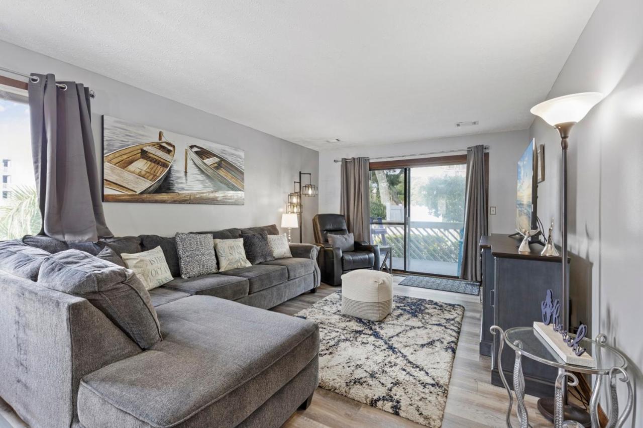 Spacious Modern Condo - 1St Floor - One Block To The Beach Myrtle Beach Eksteriør billede